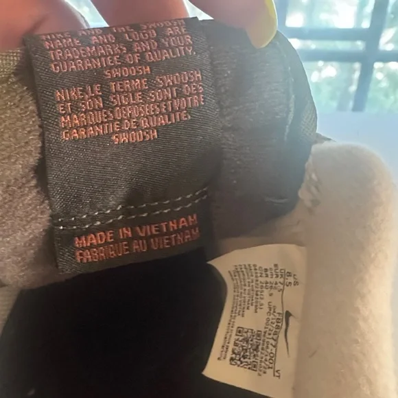 Nike White and Green Athletic Shoes - Picture 2 of 5